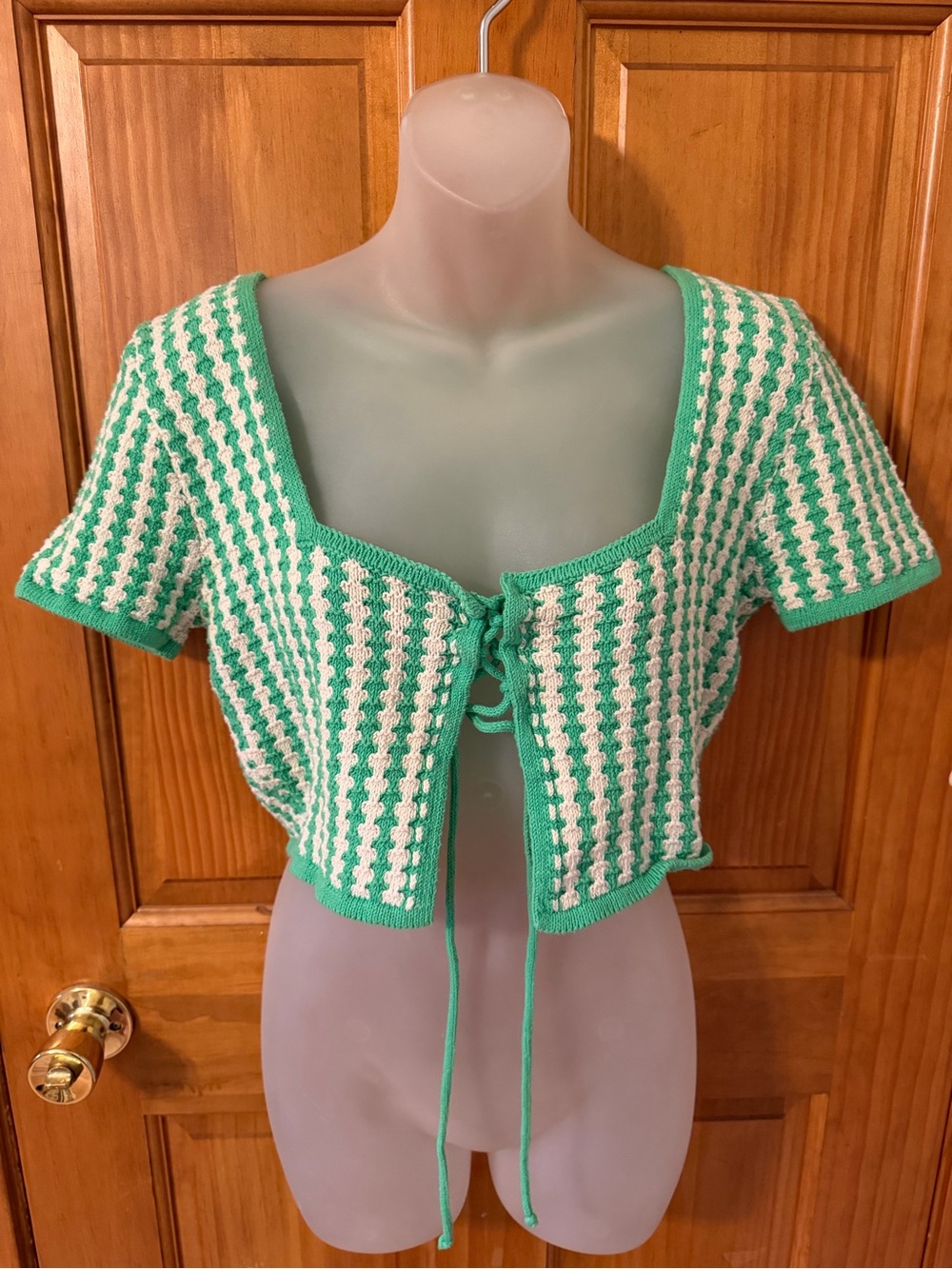 Cropped Knit Tie-Front Top - Green & White